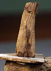 Click for hi-res image - Gurob bow stempost