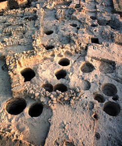 NVAP Tsoungiza excavations in progress in trench EU5; © 1986 Nemea Valley Archaeological Project; used with permission.